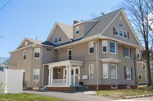 186 Summit St, Pawtucket, RI 02860 - Photo 1