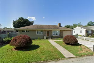 12 Parkside Dr, Johnston, RI 02919 - Photo 1