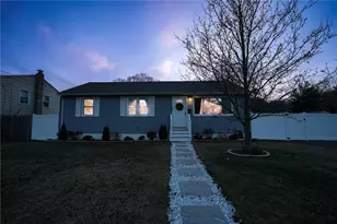 27 Winifred Ave, Warwick, RI 02889 - Photo 1