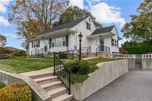 64 Kenyon Rd, Tiverton, RI 02878 - Photo 1