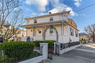 54 Silver Lake Ave, Providence, RI 02909 - Photo 1