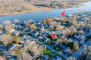 13 Wakefield Ave, South Kingstown, RI 02879 - Photo 1