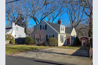 77 Pinecrest Drive, Pawtucket, RI 02861 - Photo 1