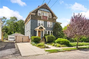 31 Marcy St, Cranston, RI 02905 - Photo 1