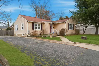 20 Bridgham Street, East Providence, RI 02916 - Photo 1