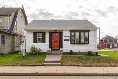 880 Main Street, East Greenwich, RI 02818 - Photo 1