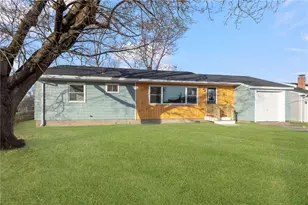 26 Ledge Dr, West Warwick, RI 02893 - Photo 1