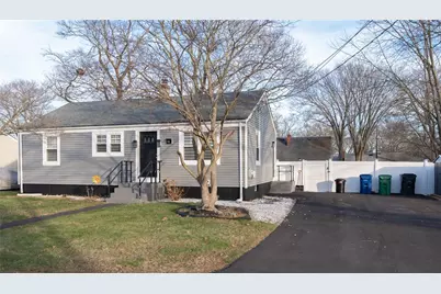 72 Hollis Avenue, Warwick, RI 02889 - Photo 1