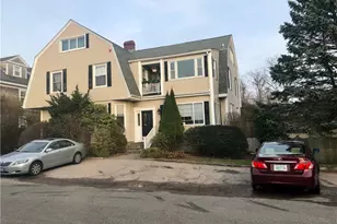 31 Bayside Ave, Newport, RI 02840 - Photo 1