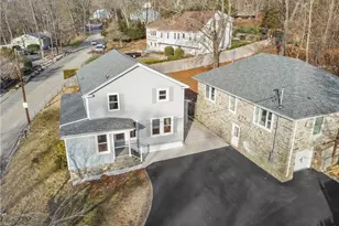 61 Stillwater Rd, Smithfield, RI 02917 - Photo 1