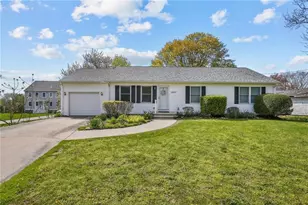 1037 Main Rd, Tiverton, RI 02878 - Photo 1