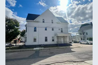 686 Broadway #3F, Pawtucket, RI 02860 - Photo 1