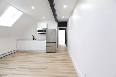 686 Broadway #3R, Pawtucket, RI 02860 - Photo 1