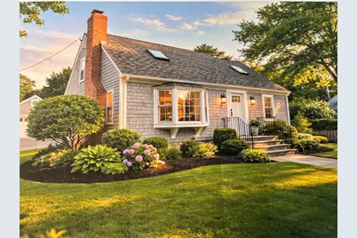 128 Ruggles Avenue, Newport, RI 02840 - Photo 1