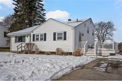 35 Squantum Drive, Middletown, RI 02842 - Photo 1