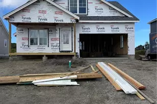 284 Freedom Trail Dr, Portsmouth, RI 02871 - Photo 1