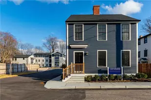 32 Exchange St, East Greenwich, RI 02818 - Photo 1