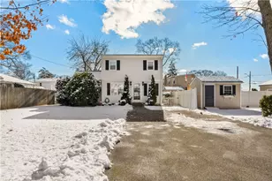 10 Cosett Rd, Warwick, RI 02886 - Photo 1