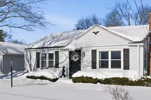 11 Midway Dr, Warwick, RI 02886 - Photo 1