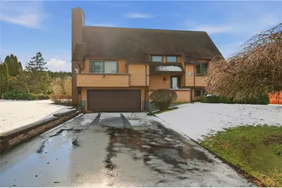 23 Indian Hill Circle, Middletown, RI 02842 - Photo 1