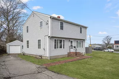 4 Halsey Avenue, Middletown, RI 02842 - Photo 1