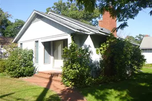 27 Shean St, Cranston, RI 02920 - Photo 1