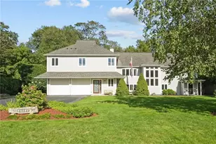 34 Arrow Ln, North Kingstown, RI 02852 - Photo 1