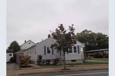 315 Smithfield Avenue, Pawtucket, RI 02860 - Photo 1