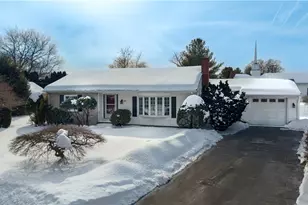 80 Twin Oak Dr, Warwick, RI 02889 - Photo 1