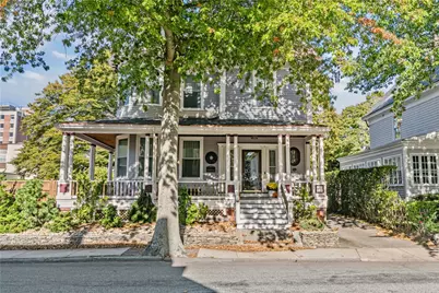 18 Rhode Island Avenue #3, Newport, RI 02840 - Photo 1