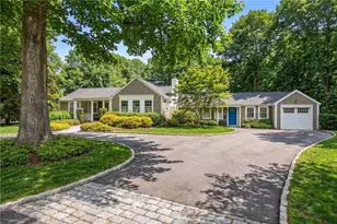 22 Lantern Ln, Barrington, RI 02806 - Photo 1