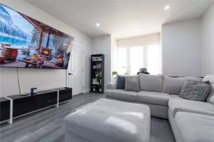 49 Hollis St, Providence, RI 02907 - Photo 1