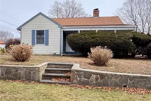87 Lincoln Park Ave, Cranston, RI 02920 - Photo 1