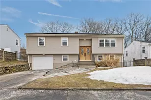 46 Harrison St, Johnston, RI 02919 - Photo 1