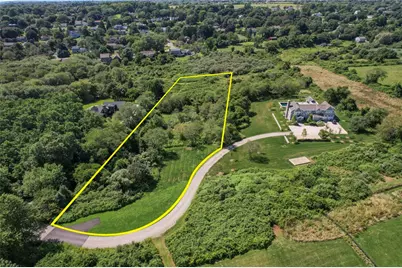 100 Summerfield Lane, Middletown, RI 02842 - Photo 1