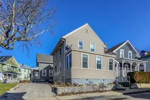 21 Bayview Ave, Newport, RI 02840 - Photo 1
