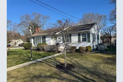 1047 Narragansett Parkway, Warwick, RI 02888 - Photo 1