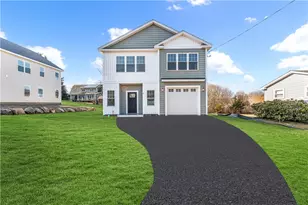 62 Daytona Ave, Narragansett, RI 02882 - Photo 1