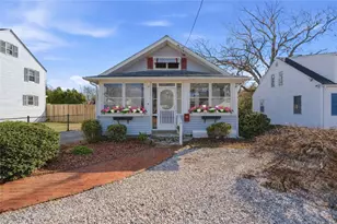 68 Packard Ave, Warwick, RI 02886 - Photo 1