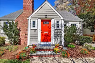 19 Berwick Pl, East Providence, RI 02916 - Photo 1
