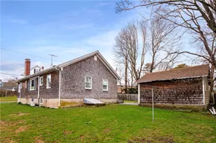 18 Ledyard St, Newport, RI 02840 - Photo 1