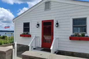 385 Park Ave, Portsmouth, RI 02871 - Photo 1