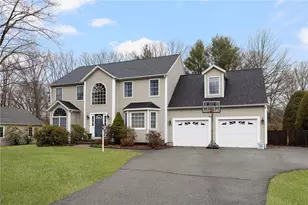 33 Old Meadow Ln, Cumberland, RI 02864 - Photo 1