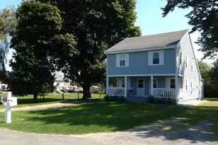 18 Willow Ct, Portsmouth, RI 02871 - Photo 1