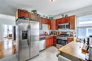 390 Hope St, Providence, RI 02906 - Photo 1