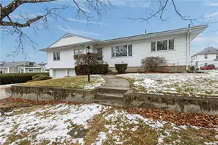 15 Cranberry St, North Providence, RI 02904 - Photo 1