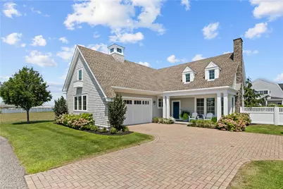 165 Newport Harbor Drive, Portsmouth, RI 02871 - Photo 1