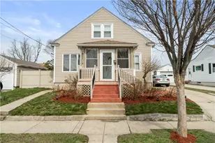 11 La Salle Dr, Providence, RI 02908 - Photo 1