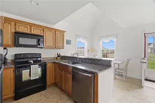 64 Burnside Ave, Narragansett, RI 02882 - Photo 7