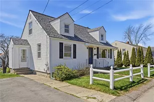 17 Goulart Ave, Bristol, RI 02809 - Photo 1